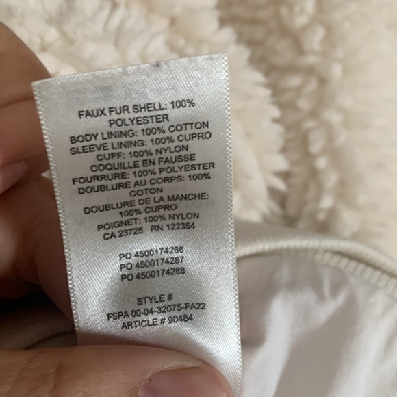 Babaton Aritzia Antic Sherpa Bomber Jacket Size Medium - Picture 8 of 8